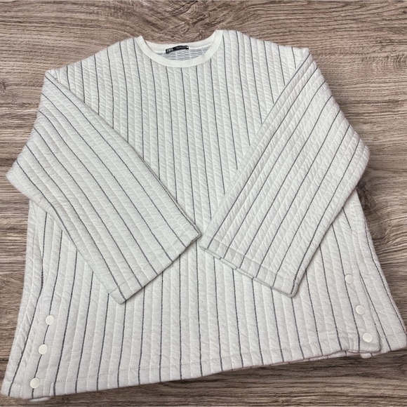 Zara White Crew Neck Sweater with Pinstripe Detail - Picture 2 of 8